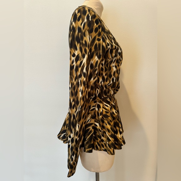 Kardashian Kollection Leopard Print Peplum V-Neck Blouse Top Long Sleeves Sz XS - Picture 3 of 7